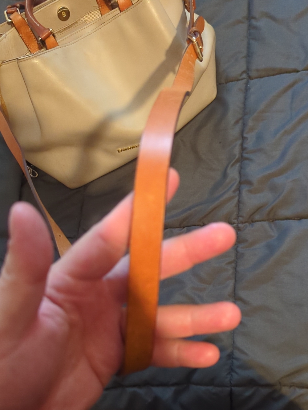 Dooney & Bourke City Barlow Beige Leather Tote Bag 🛍️ 🥰 - Picture 10 of 10